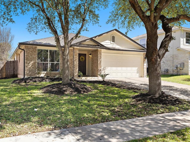 521 Fort Thomas Pl