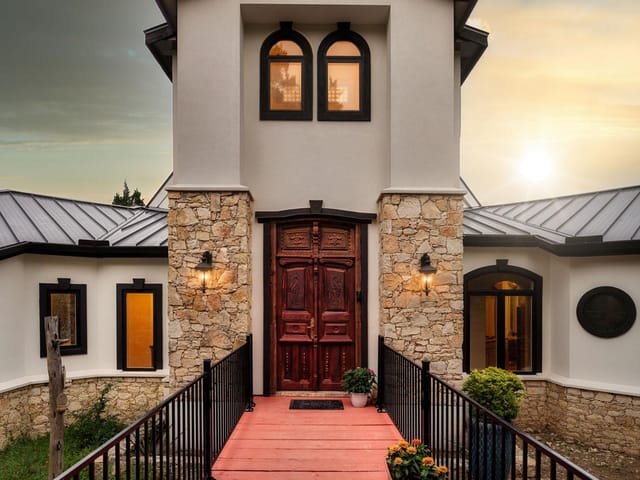 521 Rancho Grande DR