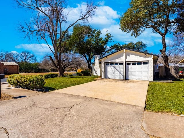 5210 Hedgewood DR