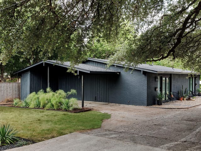 5212 Woodrow Ave