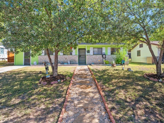5215 Halmark DR