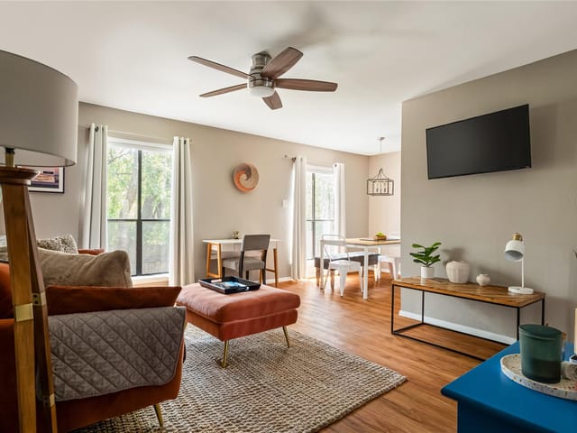 5215 Saint Georges GRN Unit #B