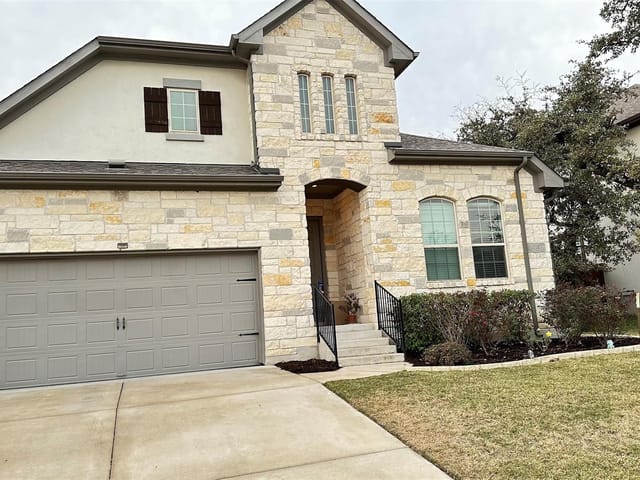 5216 Cipriano DR