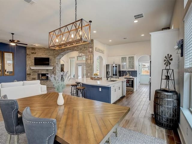5217 Alonso Dr