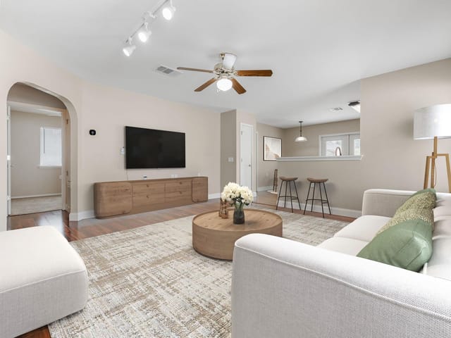 View 5220 Hutchinson DR 5220 Hutchinson DR, photo 1 of 6, Austin, TX