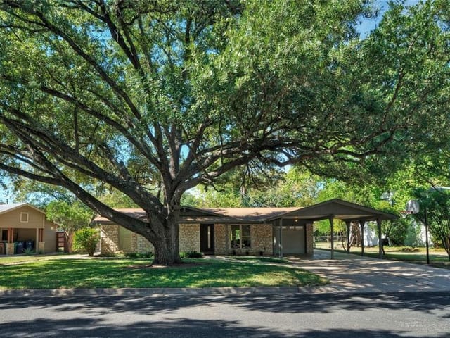 5220 Kings Hwy