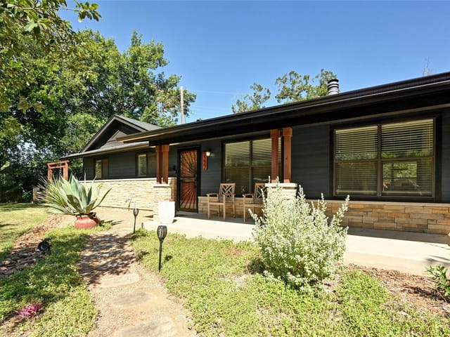 5222 Kings Hwy