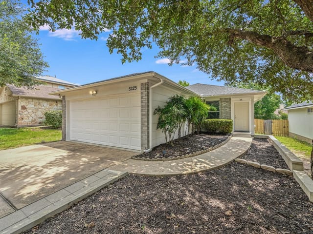 5225 Hutchinson Dr