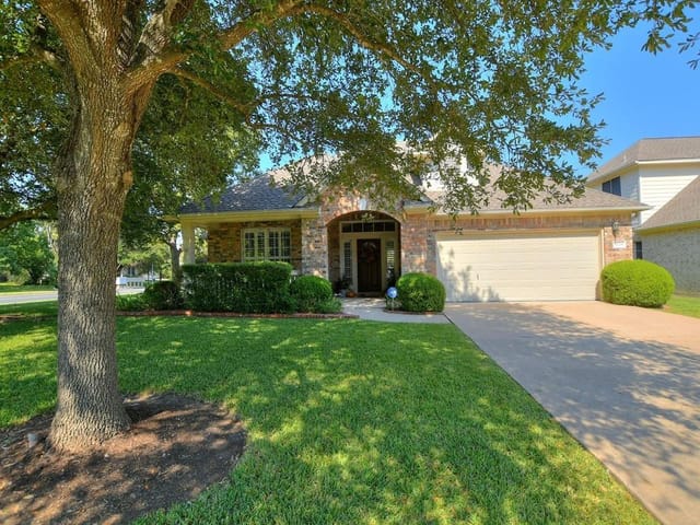 5228 Crystal Water Dr