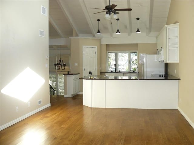 523 Rock Bluff Dr