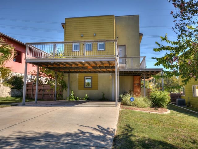 5241 Sendero Hills Pkwy