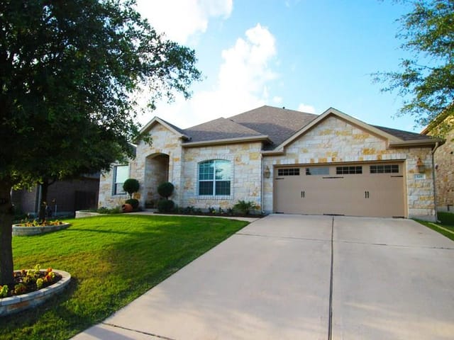 528 Ledge Stone Dr