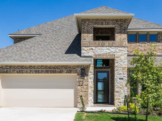 528 Summer Place LN