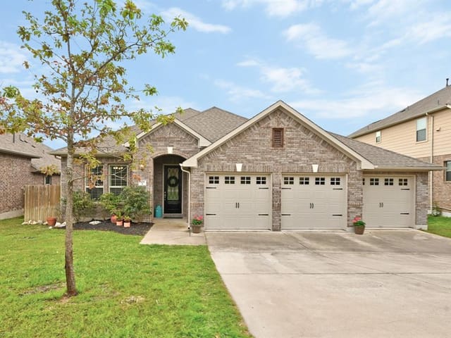 529 Catalina Ln