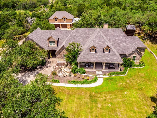 530 Woodland DR