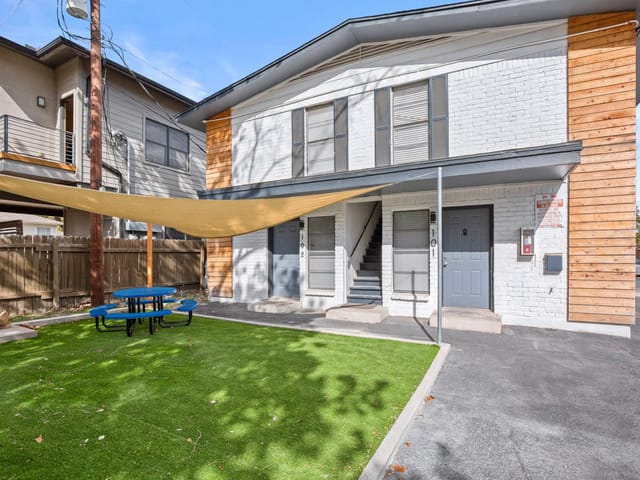 5300 Guadalupe St Unit #102