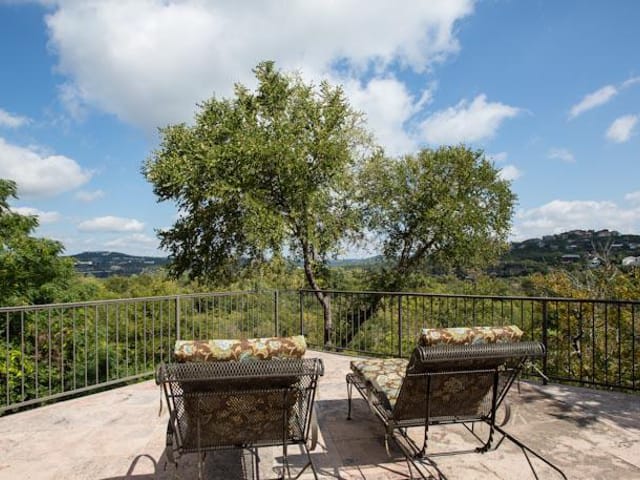 5300 Maryanna Dr