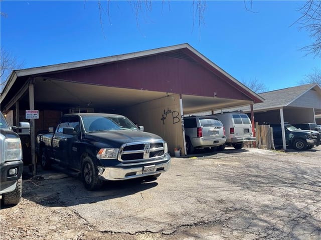 5300 S Pleasant Valley Rd
