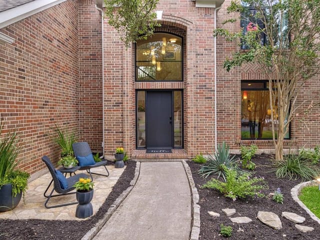 5303 Austral Loop