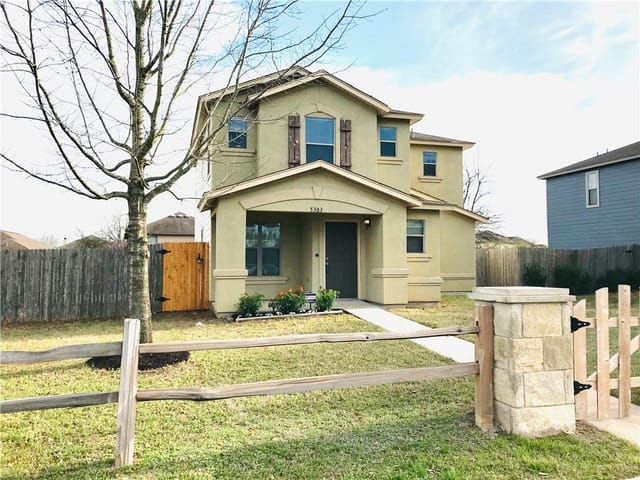 5303 Viewpoint Dr