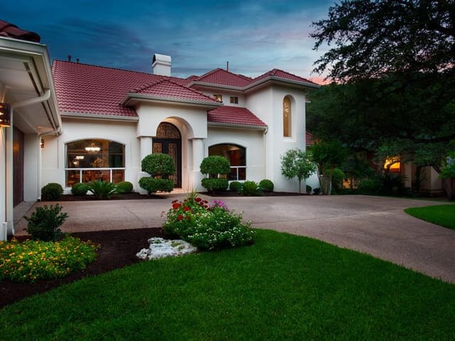 5304 N Scout Island Cir