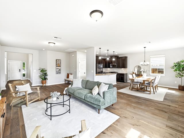5305 Daimler DR