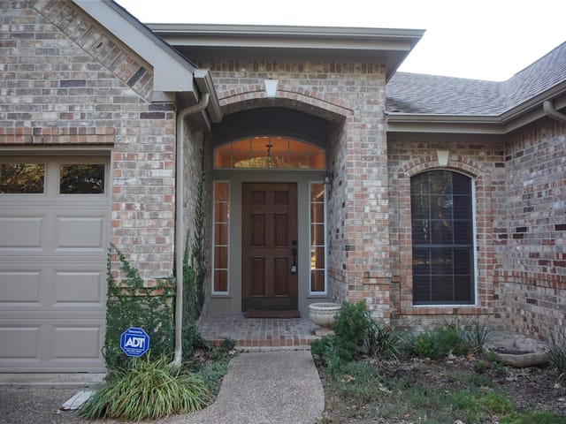 5305 Painted Shield Dr