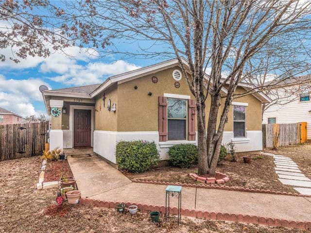 5305 Viewpoint Dr