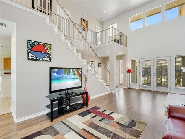 5306 Beacon Dr Unit #B