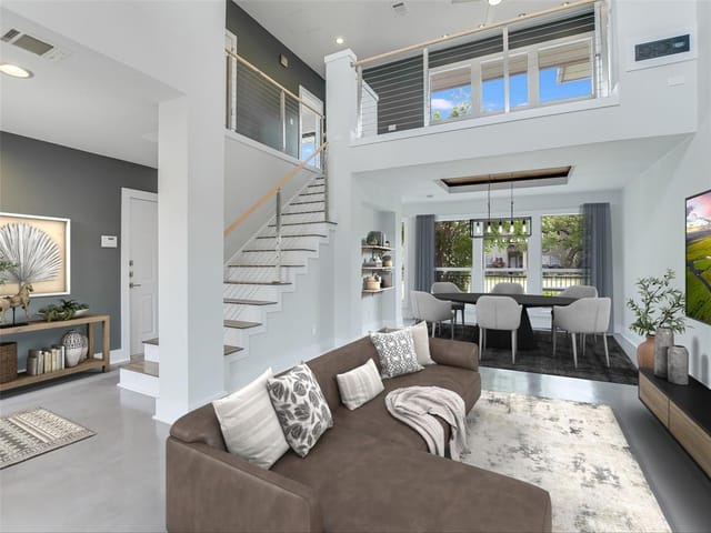 5306 Beacon Dr Unit #F