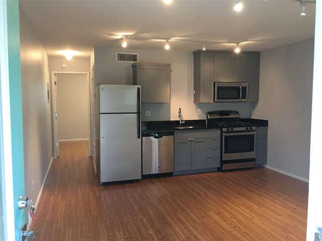 5306 Woodrow Ave Unit #102