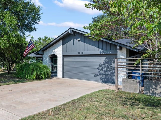 5310 Fort Clark Dr