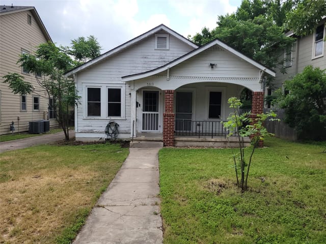5313 Duval St