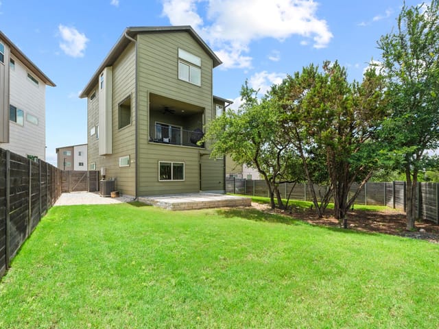 5315 La Crosse Ave Unit #11