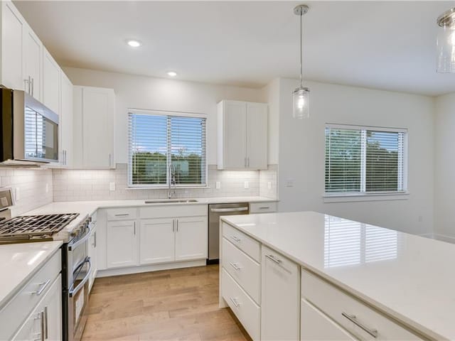 5315 La Crosse Ave Unit #13
