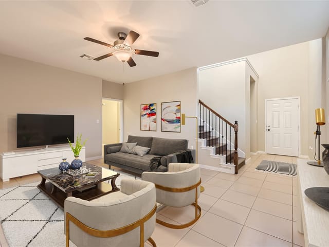 5316 Kara Dr