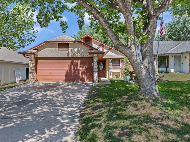 5318 Walnut Grove DR
