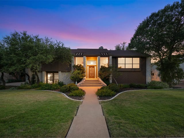 5319 Musket RDG - front exterior - Luxury home in Great Hills 8-A, Austin, TX