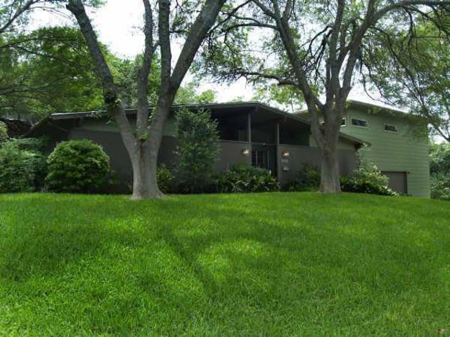 5320 Western Hills DR