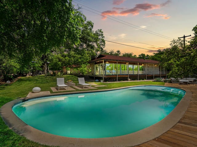 5322 Western Hills Dr