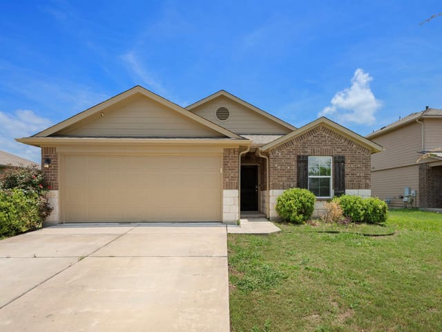 533 Luna Vista DR