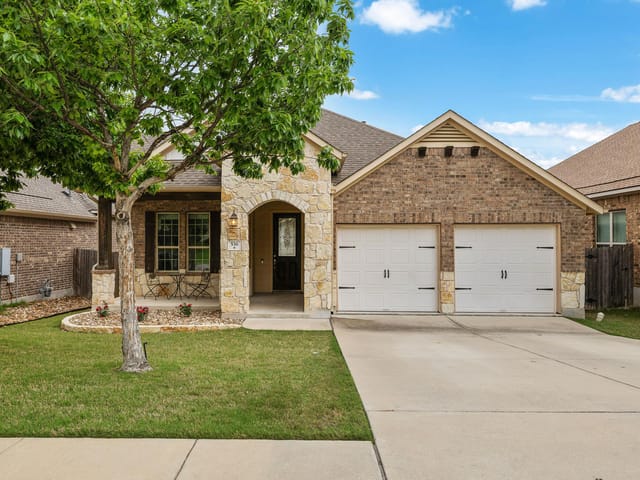 536 Peregrine Way