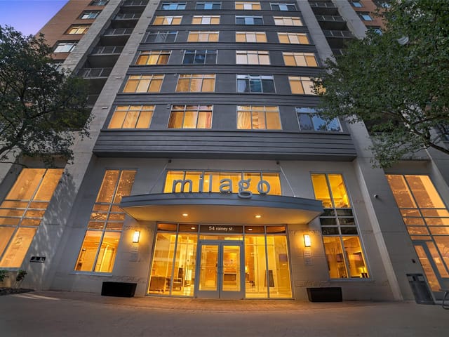 54 Rainey St Unit #1018