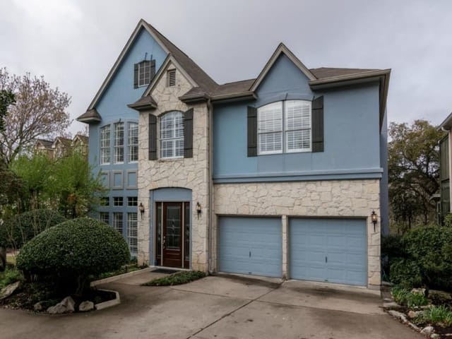 5400 MOUNT BONNELL Rd