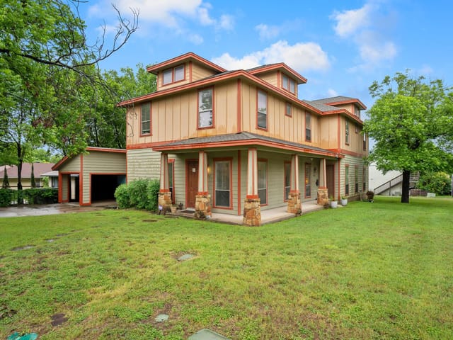 5401 Duval ST Unit #A&B