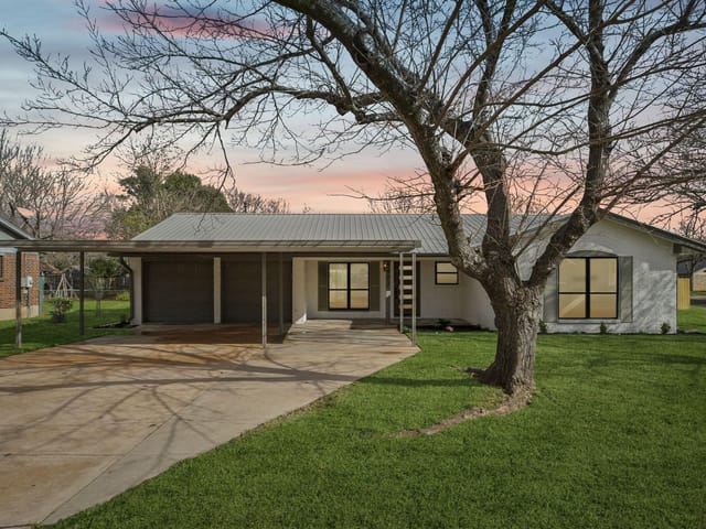 5403 Fairmont CIR