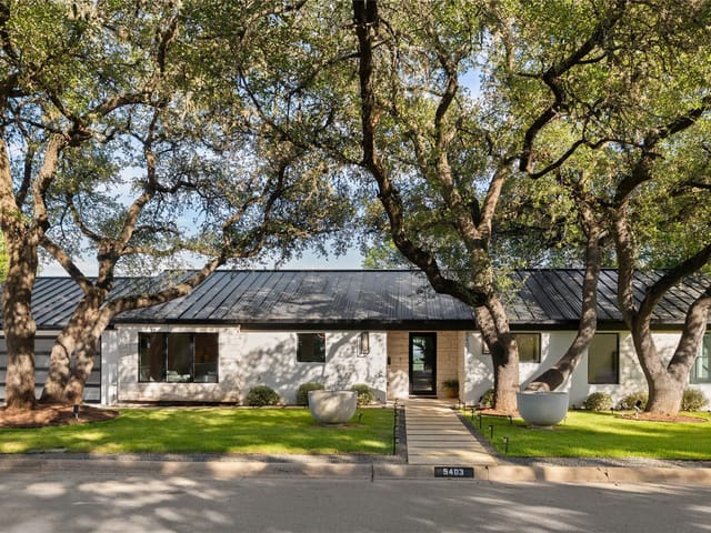 5403 Ridge Oak DR - front exterior - Luxury home in Highland Park West Sec 02, Austin, TX