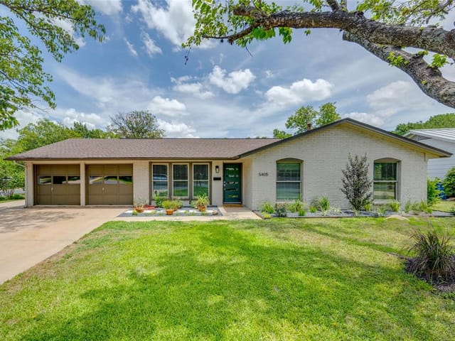 5405 Fairmont Cir