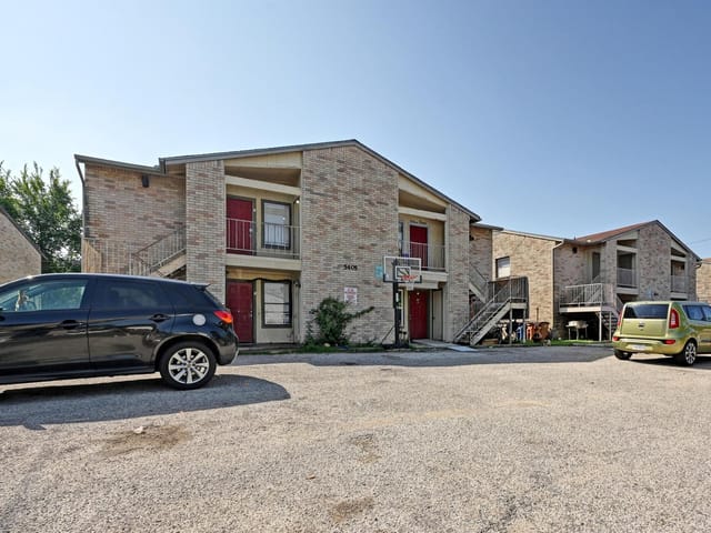 5405 Rose Hill CIR