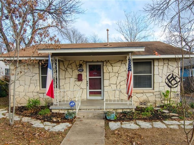 5407 Aurora Dr